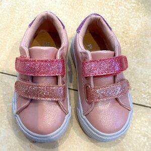 Toddler girl slip on Velcro glitter sneakers brand new never worn size 5